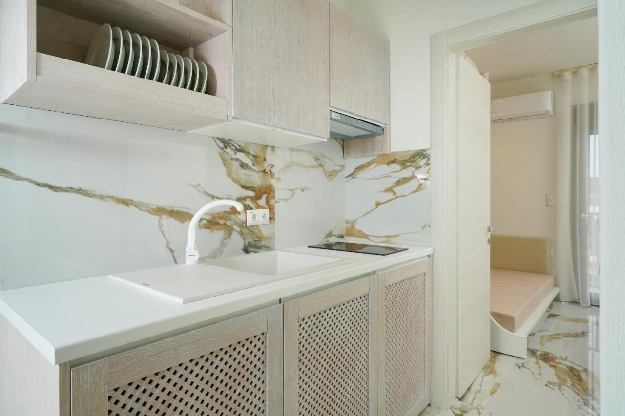 Athina Palace Luxurious Appartments Потос Екстериор снимка