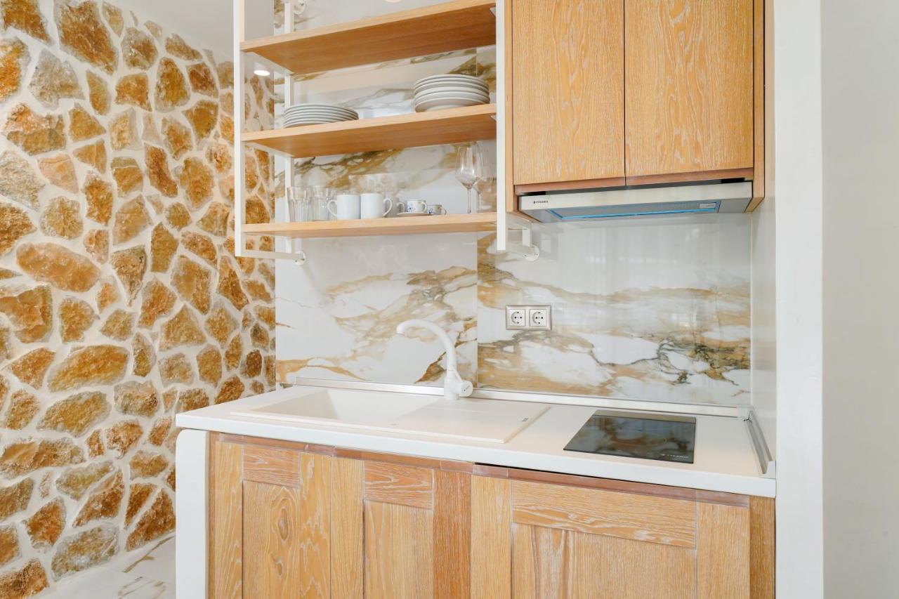 Athina Palace Luxurious Appartments Потос Екстериор снимка