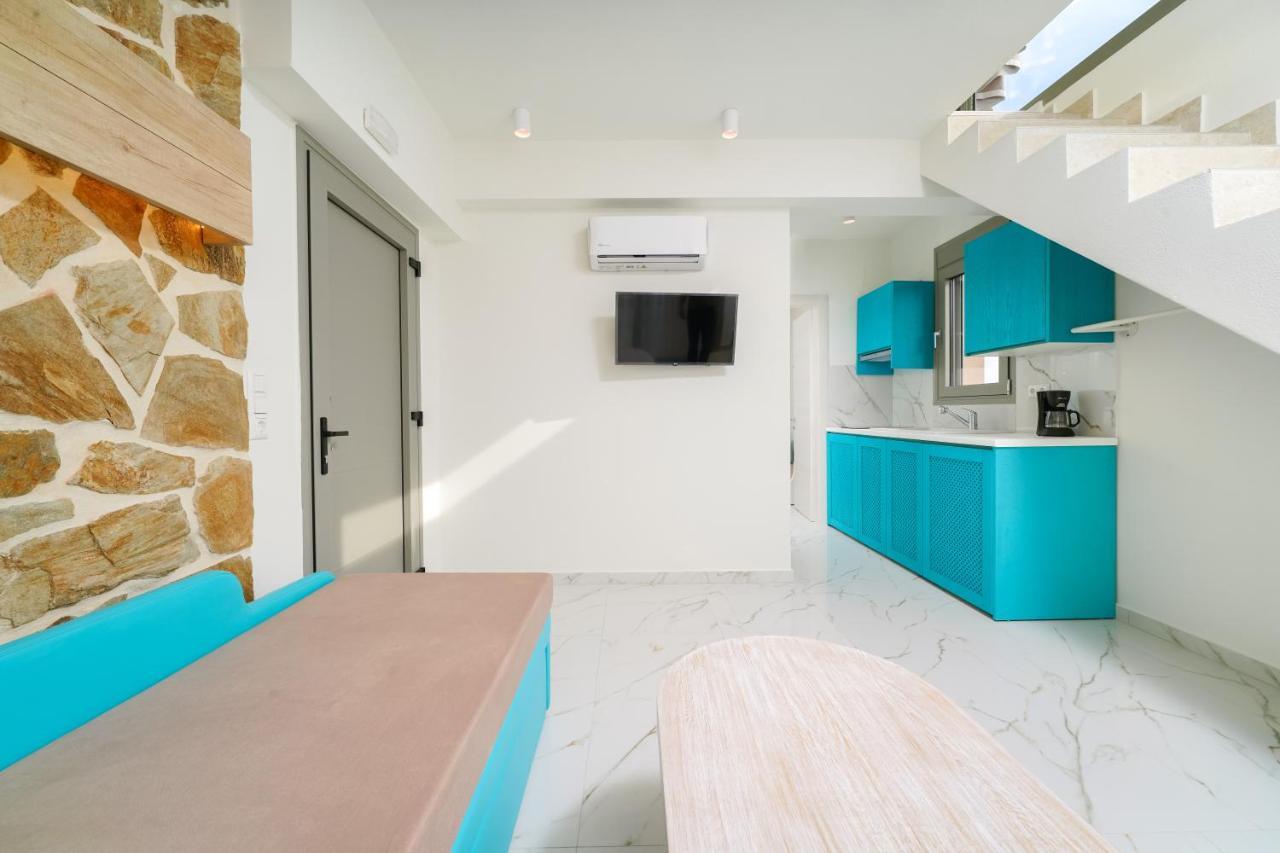 Athina Palace Luxurious Appartments Потос Екстериор снимка