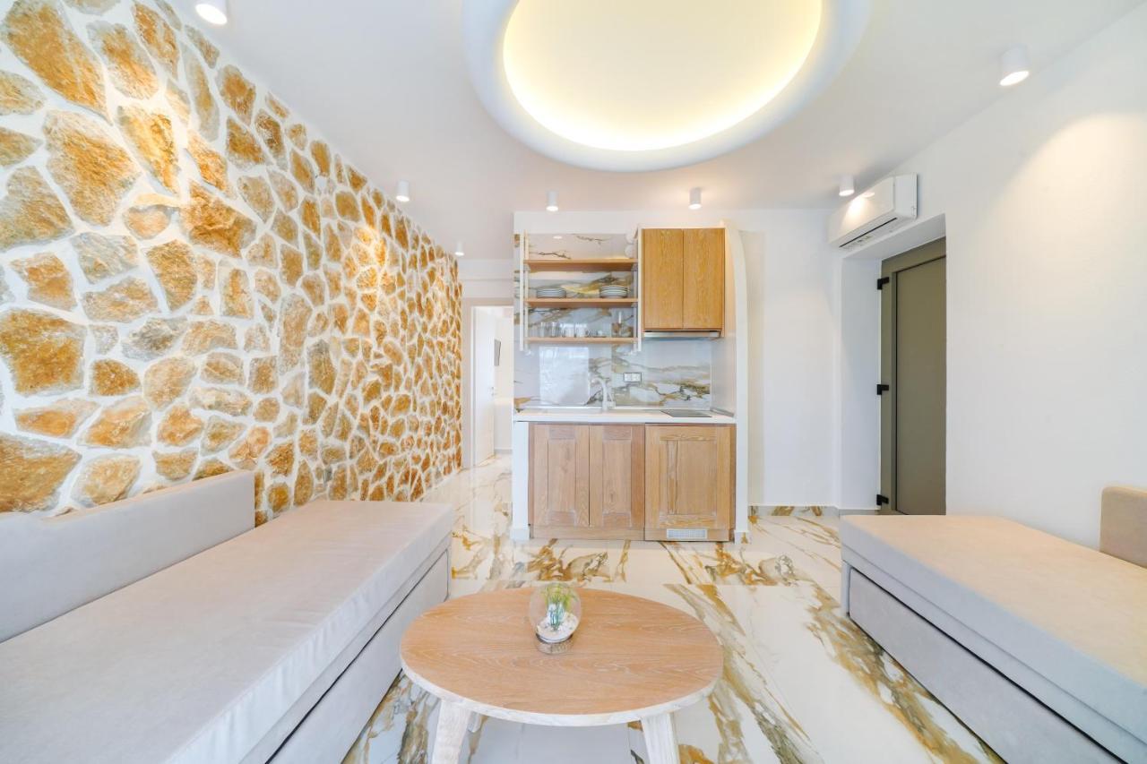 Athina Palace Luxurious Appartments Потос Екстериор снимка